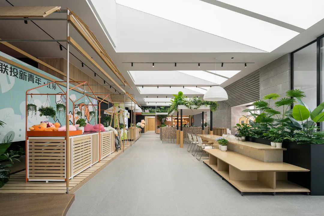 实力领跑 | 联投新青年荣获“2025住房租赁国有企业运营卓越表现10”-公司要闻-湖北省住房保障建设管理有限公司